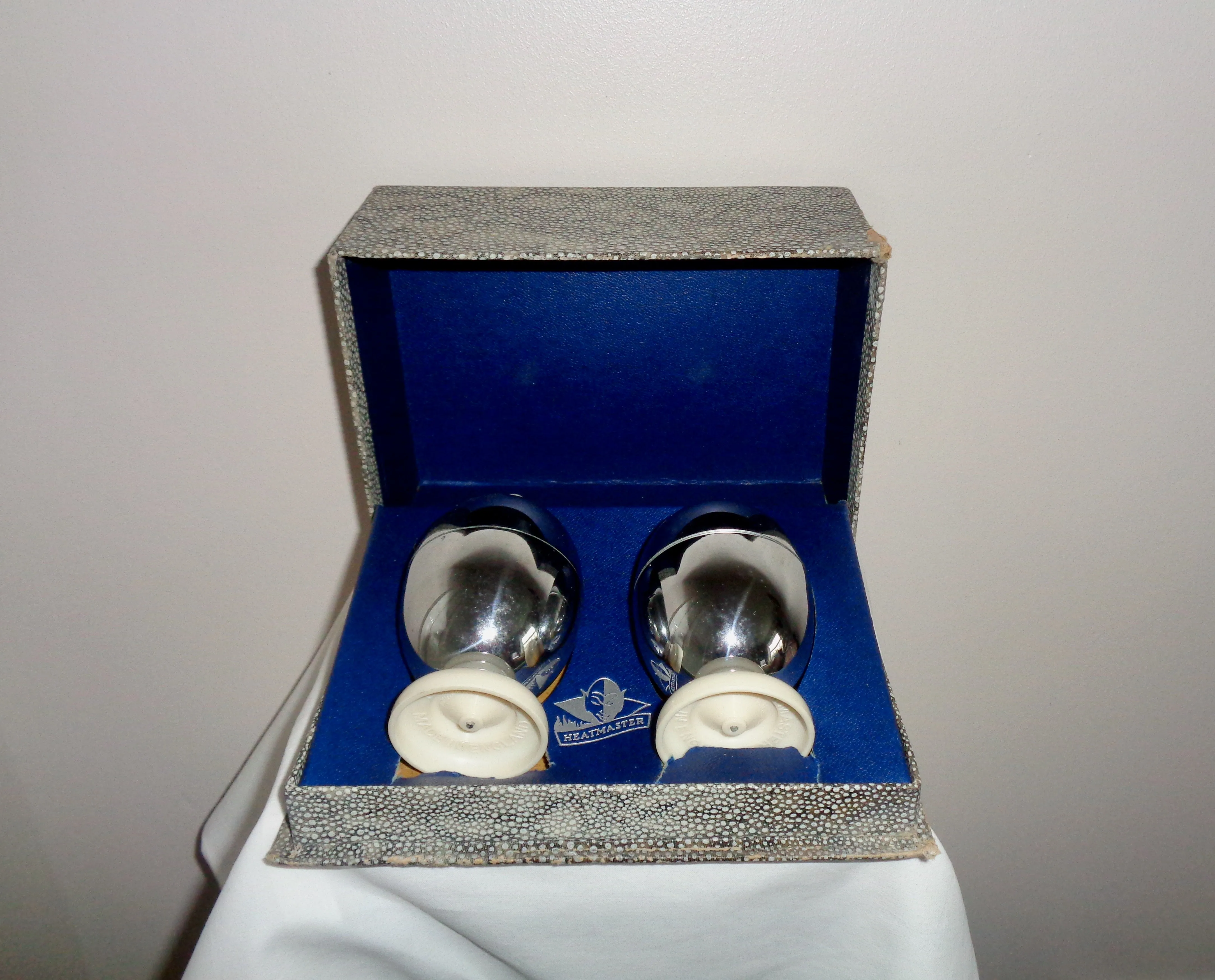 1940s Vintage Heatmaster Insulated Egg Cups Boxed Pair