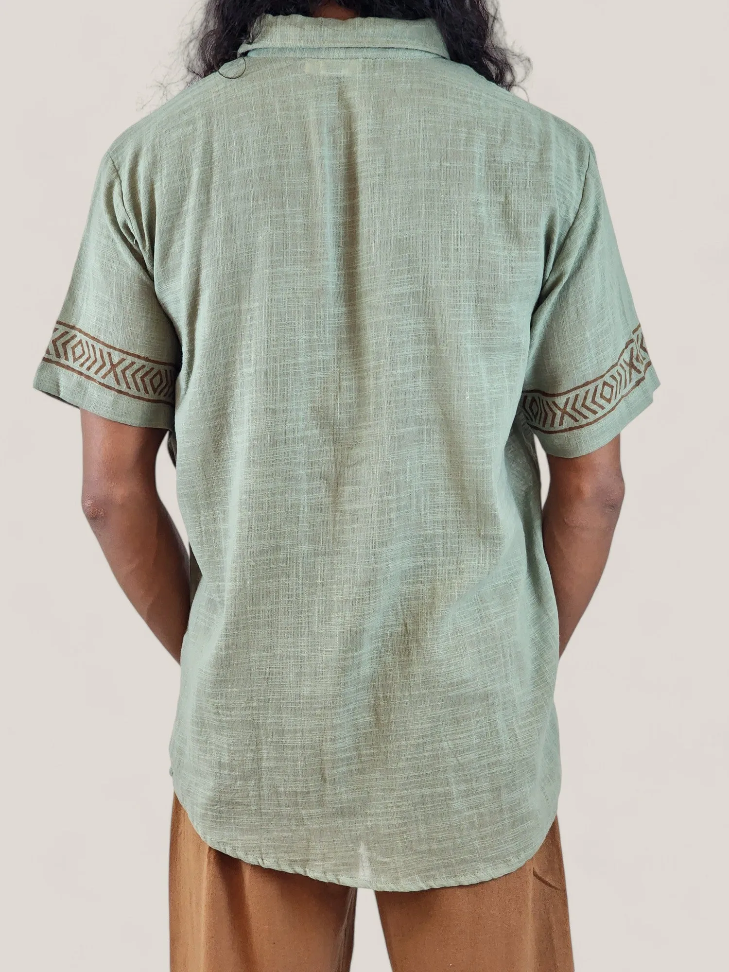 Men's Sage Organic Linen Short Sleeve Block-Printed Button-Down Shirt