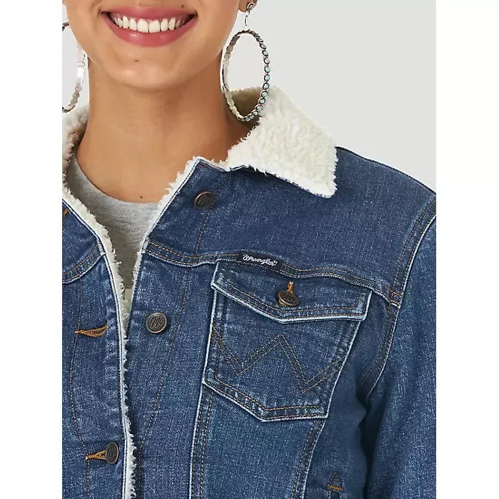 WOMEN'S WRANGLER RETRO® SHERPA LINED WESTERN DENIM JACKET IN DENIM